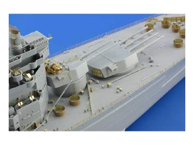 HMS King George V cranes & railings 1/350 - Tamiya - zdjęcie 4