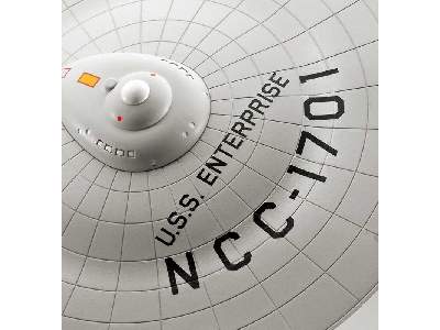 STAR TREK U.S.S. Enterprise - 2 modele - zestaw podarunkowy - zdjęcie 4