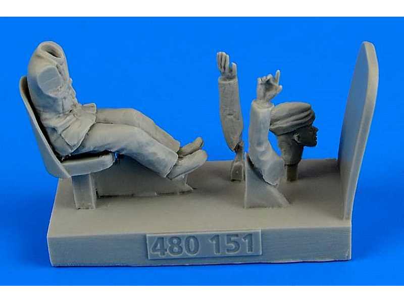 WWII RAF Driver for Bedford MWD - Airfix - zdjęcie 1