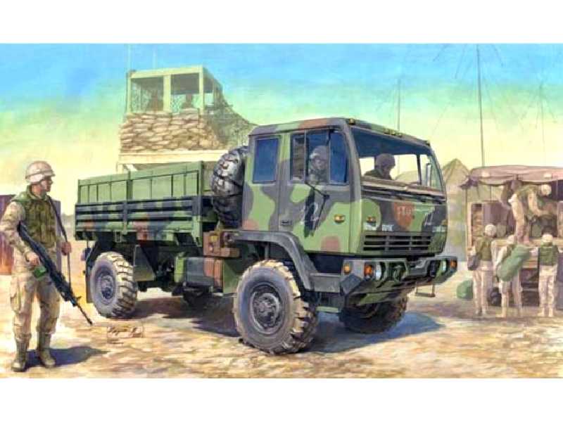 Ciężarówka M1078 Light Medium Tactical Vehicle (LMTV) - zdjęcie 1 Ciężarówka M1078 Light Medium Tactical Vehicle (LMTV) - zdjęcie 1
