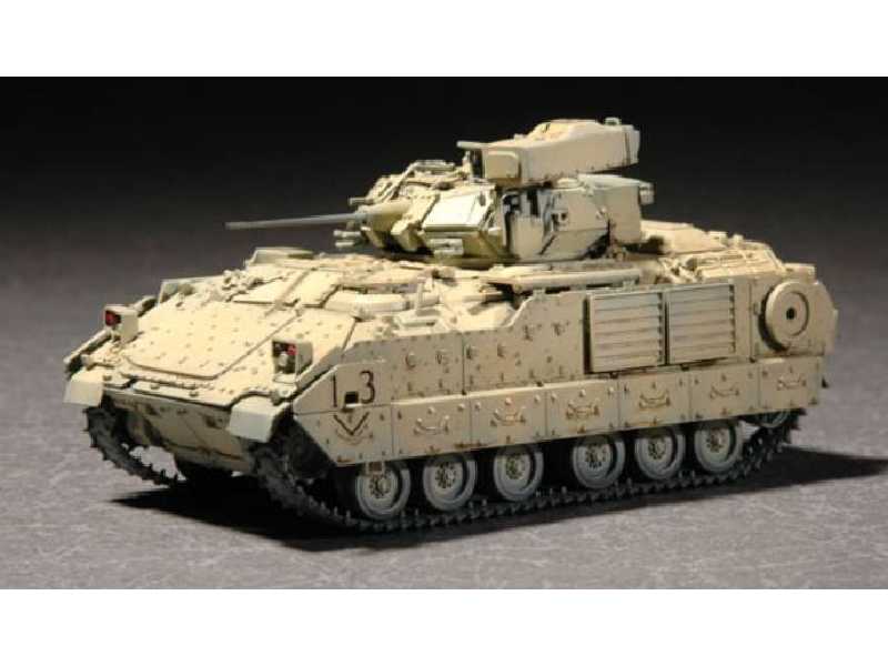 Bojowy wóz piechoty M2A2 ODS/ODS-E Bradley - zdjęcie 1 Bojowy wóz piechoty M2A2 ODS/ODS-E Bradley - zdjęcie 1