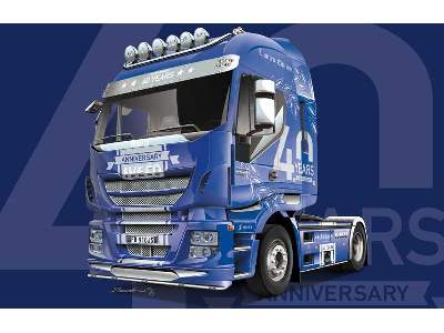 Iveco Stralis Hi-Way 40th Anniversary - zdjęcie 1