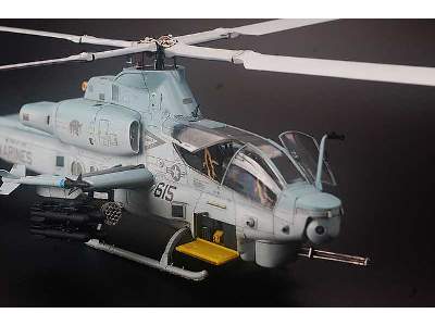 Bell AH-1Z Viper  - zdjęcie 4
