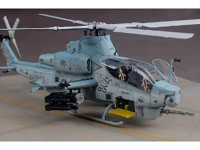 Bell AH-1Z Viper  - zdjęcie 11