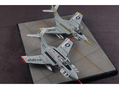 Grumman F9F-8 & F9F-8P - zdjęcie 13