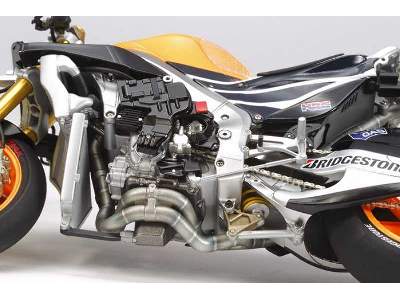 Repsol Honda RC213V'14 - zdjęcie 4