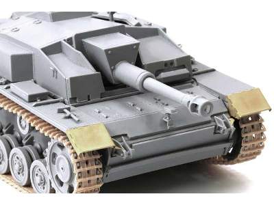 10.5cm StuH.42 Ausf.E/F - Smart Kit - zdjęcie 25