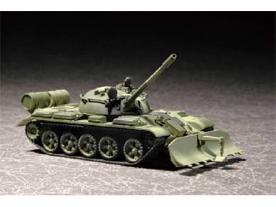 Czołg T-55 z lemieszem BTU-55 - zdjęcie 1