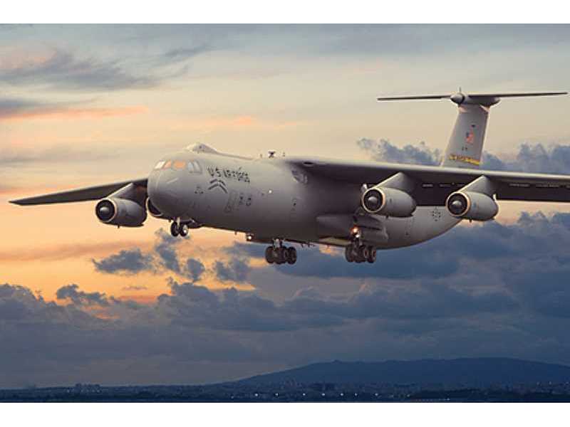 C-141B Starlifter - zdjęcie 1 C-141B Starlifter - zdjęcie 1