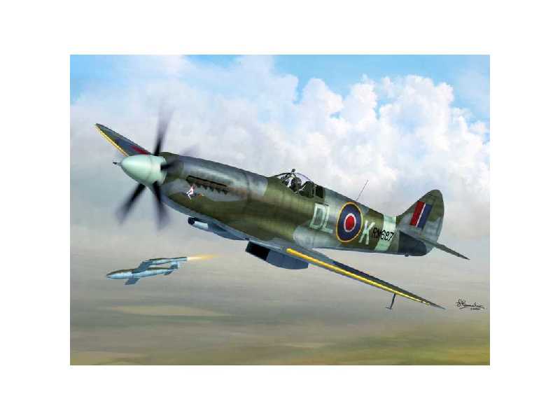 Spitfire Mk.XIV E/C - zdjęcie 1 Spitfire Mk.XIV E/C - zdjęcie 1