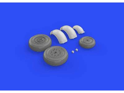 Meteor F.8 wheels 1/48 - Airfix - zdjęcie 4