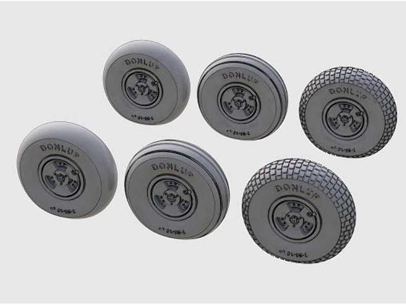 Spitfire 3-spoke wheels set/3 thread variant - zdjęcie 1 Spitfire 3-spoke wheels set/3 thread variant - zdjęcie 1