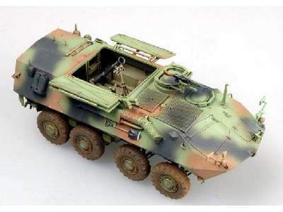 Transporter opancerzony LAV-M (Mortar Carrier Vehicle) - zdjęcie 1