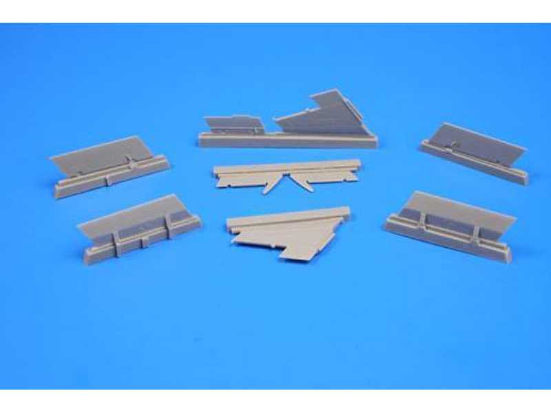 Folland Gnat T.1 - Control surfaces set - zdjęcie 1