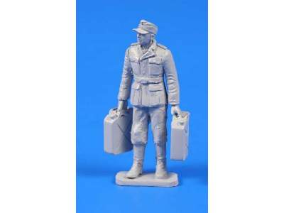 German WW II Soldier with Fuel Cans - zdjęcie 3