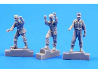 German A4/V2 missile launch platform personnel, WW II (3 figures - zdjęcie 2