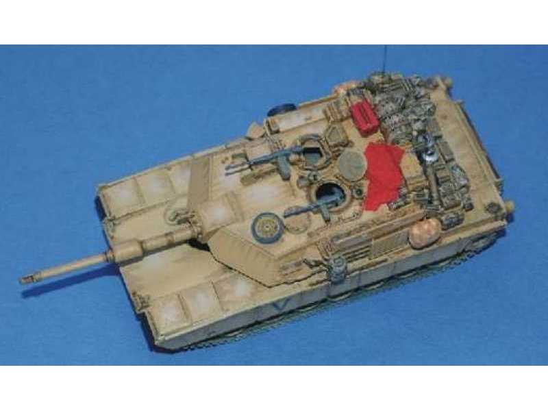 M1A1 Abrams-ekwipunek wojna w Iraku - zdjęcie 1 M1A1 Abrams-ekwipunek wojna w Iraku - zdjęcie 1