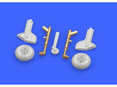 Spitfire Mk. IX legs BRONZE w/  4 spoke wheels,  pattern 1/72 -  - zdjęcie 4
