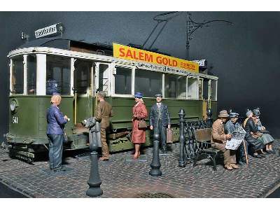 European Tramcar (StraBenbahn Triebwagen 641) w/Crew & Passenger - zdjęcie 46