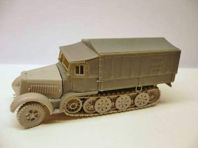 Sd.Kfz.7 - ostateczna wersja z plandeką - zdjęcie 16