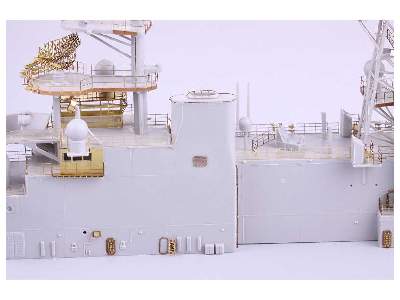 USS Iwo Jima LHD-7 pt.3 superstructure 1/350 - Trumpeter - zdjęcie 14