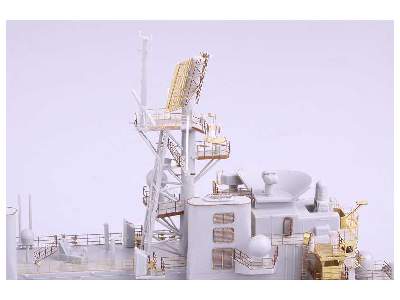 USS Iwo Jima LHD-7 pt.3 superstructure 1/350 - Trumpeter - zdjęcie 15