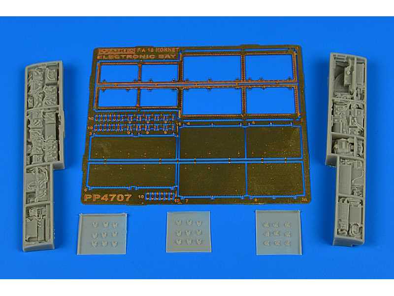 F/A-18 Hornet electronic bay - Kinetic - zdjęcie 1