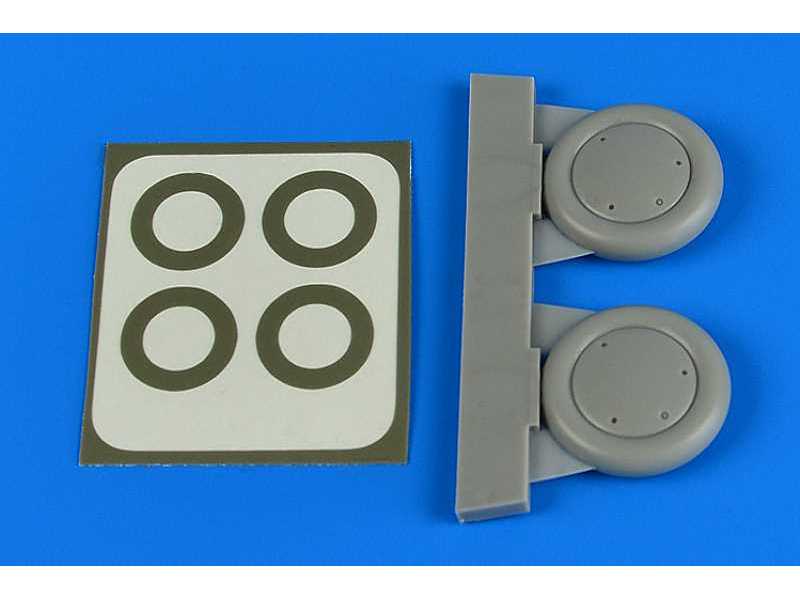 Gloster Gladiator wheels & paint masks - Roden/Eduard - zdjęcie 1 Gloster Gladiator wheels & paint masks - Roden/Eduard - zdjęcie 1