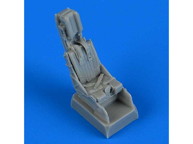 AV-8B Harrier ejection seat with safety belts - Hasegawa - zdjęcie 1 AV-8B Harrier ejection seat with safety belts - Hasegawa - zdjęcie 1