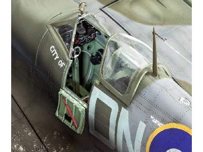 Supermarine Spitfire Mk.IXc - zdjęcie 3