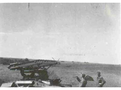 BM-8-24 wyrzutnia rakiet Katiusza na podwoziu T-60 - zdjęcie 20