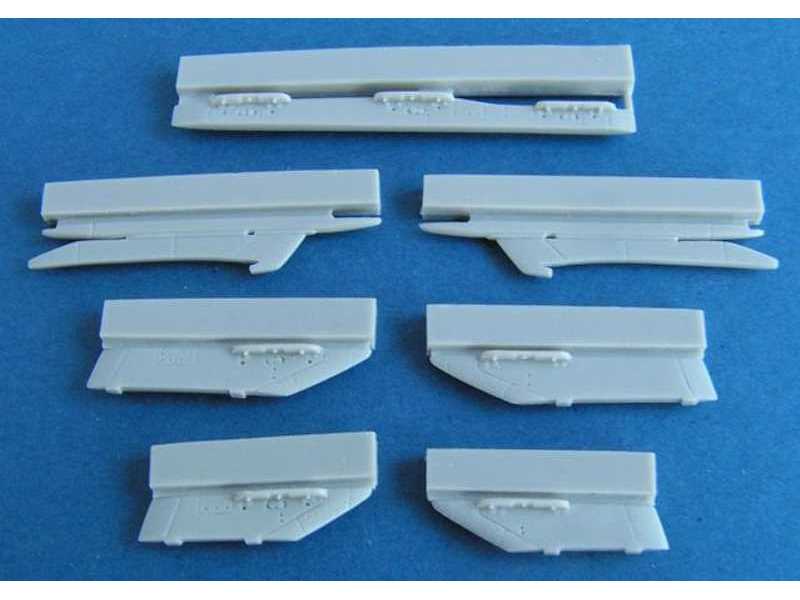 Jaguar GR.1/3 wing pylons for Hasegawa - zdjęcie 1 Jaguar GR.1/3 wing pylons for Hasegawa - zdjęcie 1