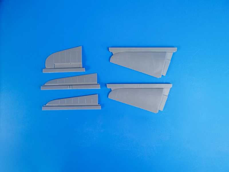 A6M5c Zero - Tail Control Surfaces for Hasegawa - zdjęcie 1