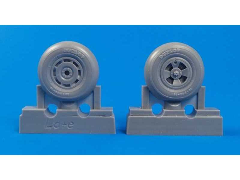 Tempest Mk. II/V/VI Main wheels late type - zdjęcie 1 Tempest Mk. II/V/VI Main wheels late type - zdjęcie 1
