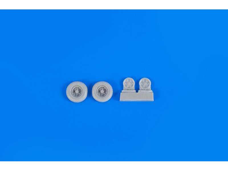 P-47D/M Thunderbolt - Wheels (Diamond Tread Pattern) set for any - zdjęcie 1 P-47D/M Thunderbolt - Wheels (Diamond Tread Pattern) set for any - zdjęcie 1