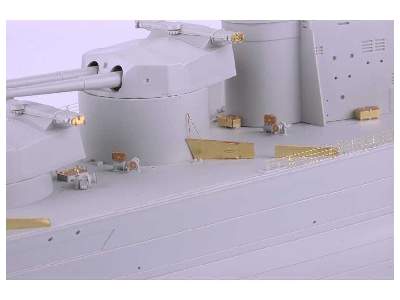 HMS Hood pt.5 deck 1/200 - Trumpeter - zdjęcie 6