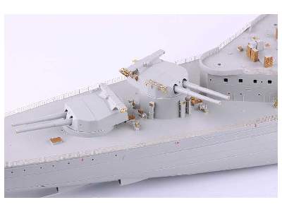 HMS Hood pt.5 deck 1/200 - Trumpeter - zdjęcie 10