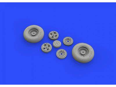 Spitfire Mk. IX wheels - 4 spoke 1/32 - Revell - zdjęcie 4