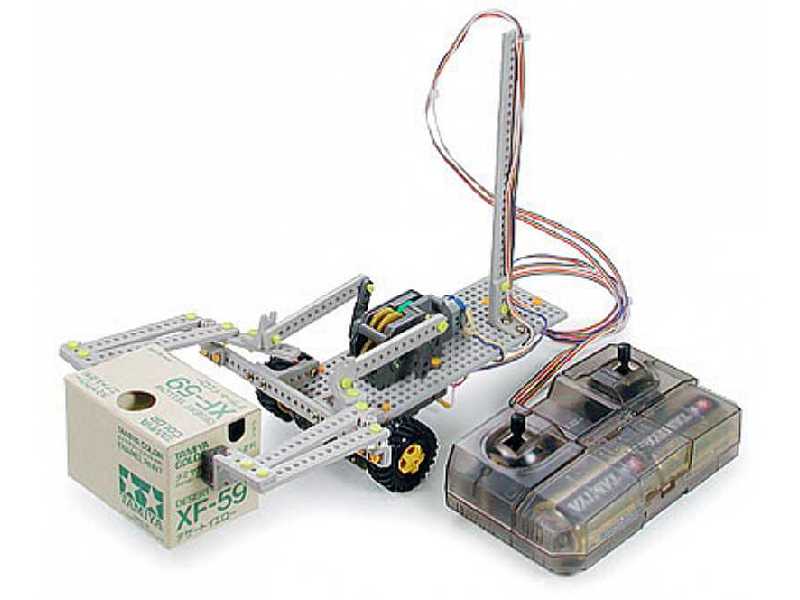 Robot zadalnie sterowany - zdjęcie 1 Robot zadalnie sterowany - zdjęcie 1