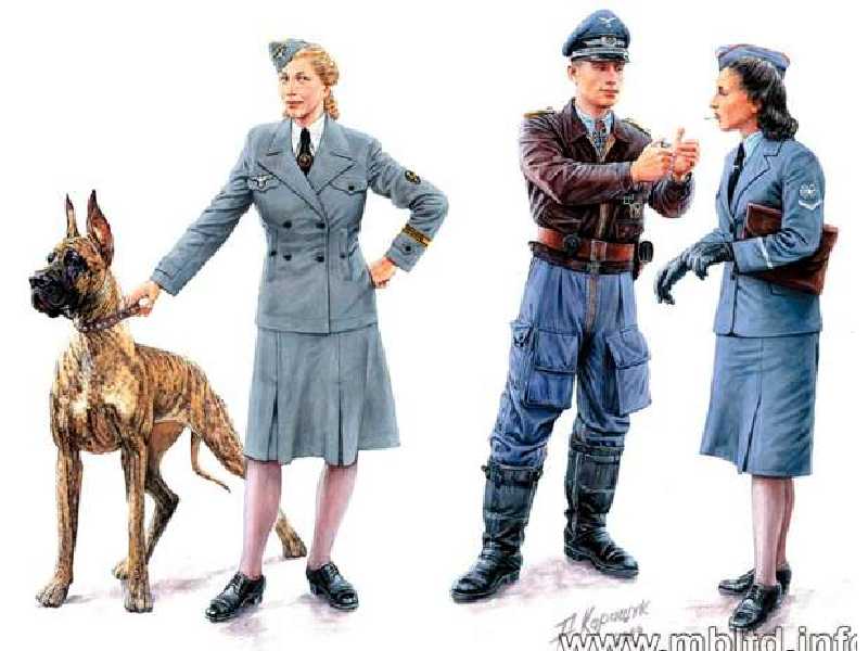 Figurki Women at War: Germany, Luftwaffe Helferinnen - zdjęcie 1