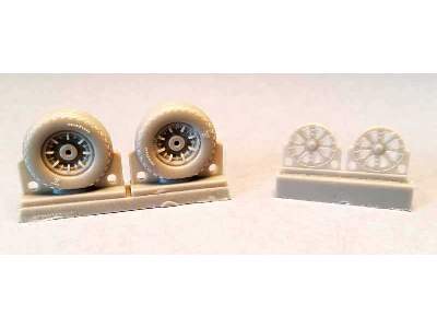 F4U Corsair/F6F Hellcat  Ribbed/Diamond Thread Wheels set - zdjęcie 5