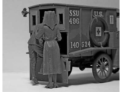 Ford T 1917 Ambulans z amrykańskim personelem medycznym - zdjęcie 18