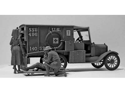 Ford T 1917 Ambulans z amrykańskim personelem medycznym - zdjęcie 23