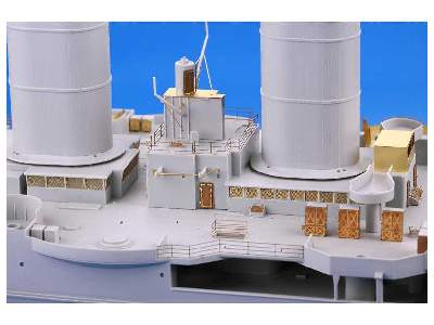 HMS Hood pt.  6 superstructure 1/200 - Trumpeter - zdjęcie 7