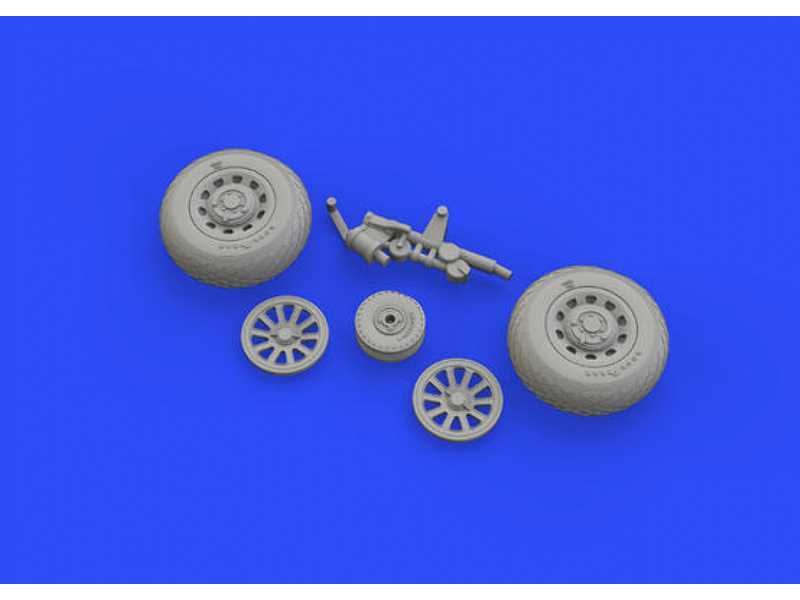 P-51D wheels 1/48 - Airfix - zdjęcie 1 P-51D wheels 1/48 - Airfix - zdjęcie 1