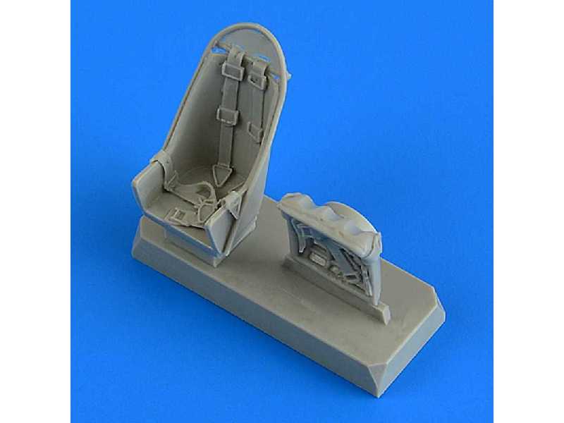 Ju 87B Stuka seats with safety belts - Airfix - zdjęcie 1 Ju 87B Stuka seats with safety belts - Airfix - zdjęcie 1