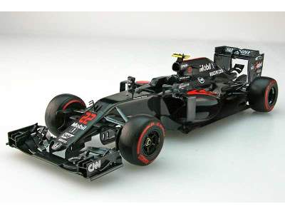 McLaren Honda MP4-31 Late season version - zdjęcie 2