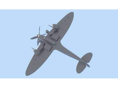 Spitfire Mk.IXC Beer Delivery - brytyjski myśliwiec - zdjęcie 5