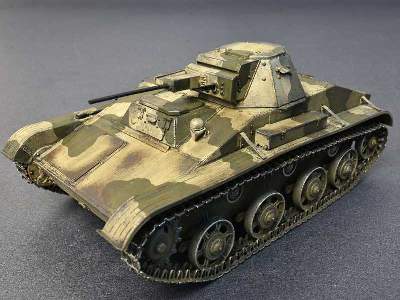Czołg T-60 fabryka nr 264, z wnętrzem - zdjęcie 7