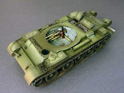 T-54-3 radziecki średni czołg - z wnętrzem - model 1951 - zdjęcie 6